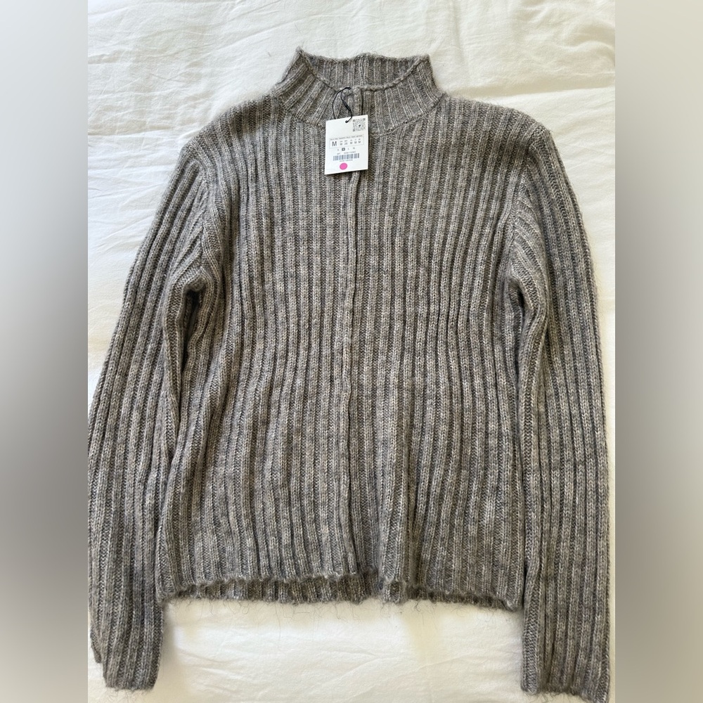 NWT- Zara Gray Turtleneck Sweater with Ribbed Texture